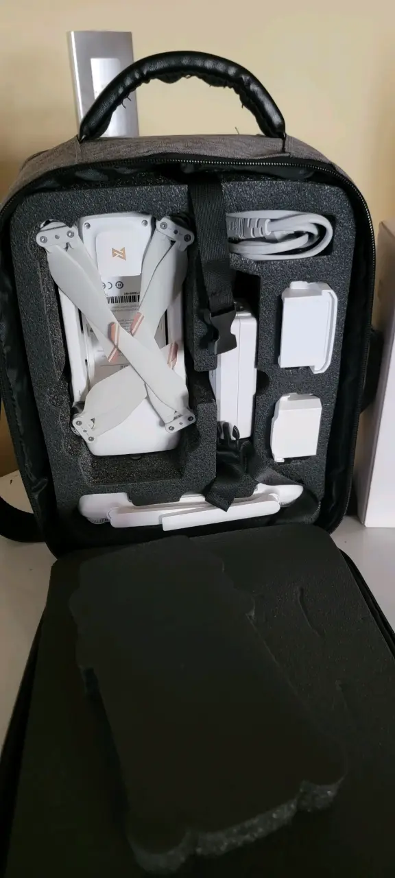 Drone FIMI X8 Tele con estuche de transporte - 2