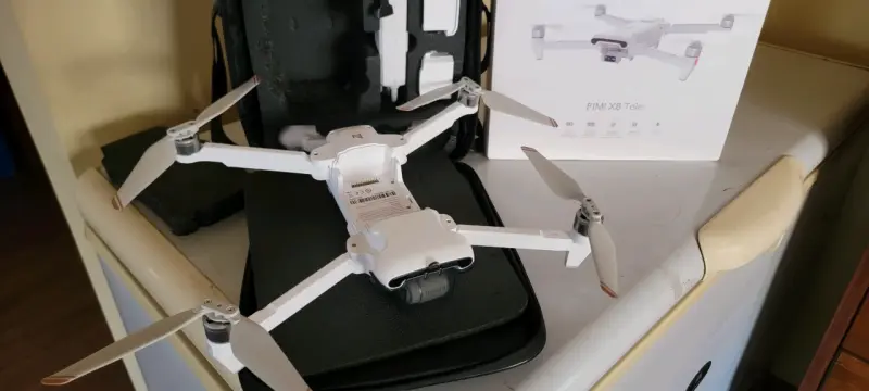 Drone FIMI X8 Tele con estuche de transporte - 3
