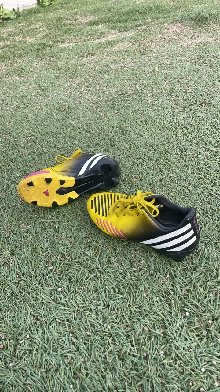 Zapatillas de fútbol Adidas Predator amarillas - 3