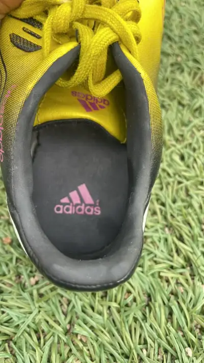 Zapatillas de fútbol Adidas Predator amarillas - miniatura 4