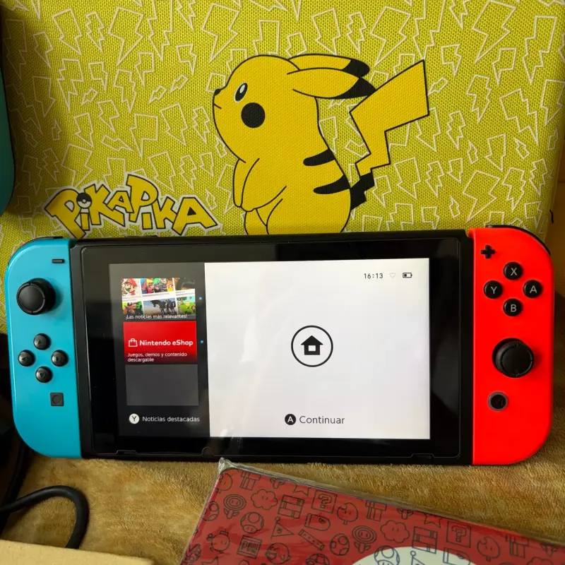 Consola Nintendo Switch V1 con accesorios - 2