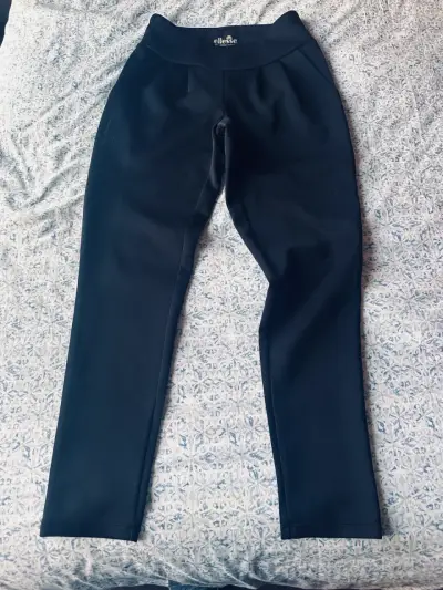 Pantalones deportivos Ellesse negros para mujer - miniatura 2