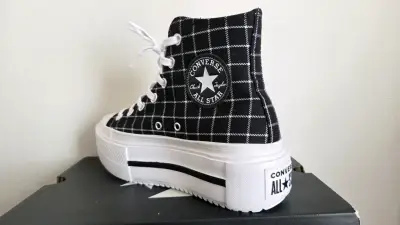 Zapatillas Converse Chuck Taylor negras a cuadros - miniatura 1