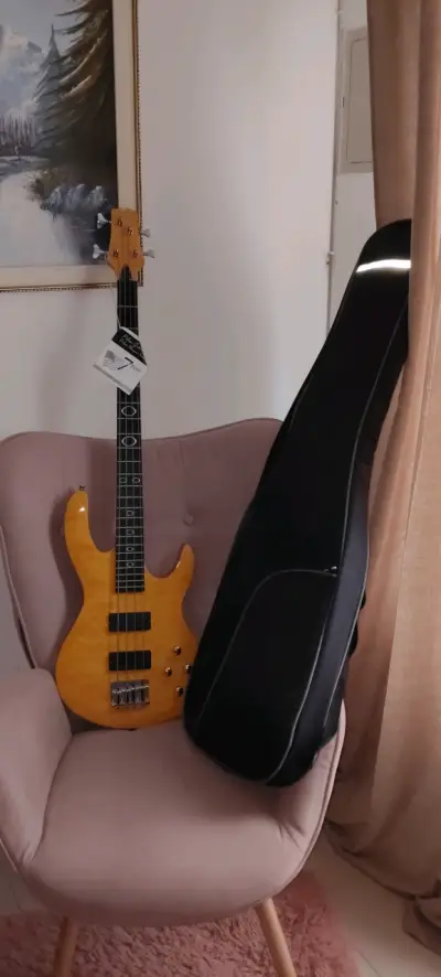 Bajo eléctrico Dean Custom 4 cuerdas - miniatura 2