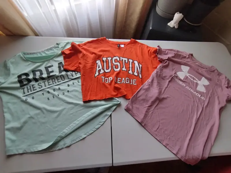 Conjunto de poleras deportivas y calzas 12 prendas - 2