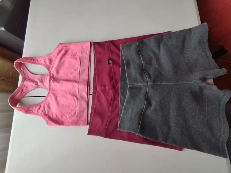 Conjunto de poleras deportivas y calzas 12 prendas - 4