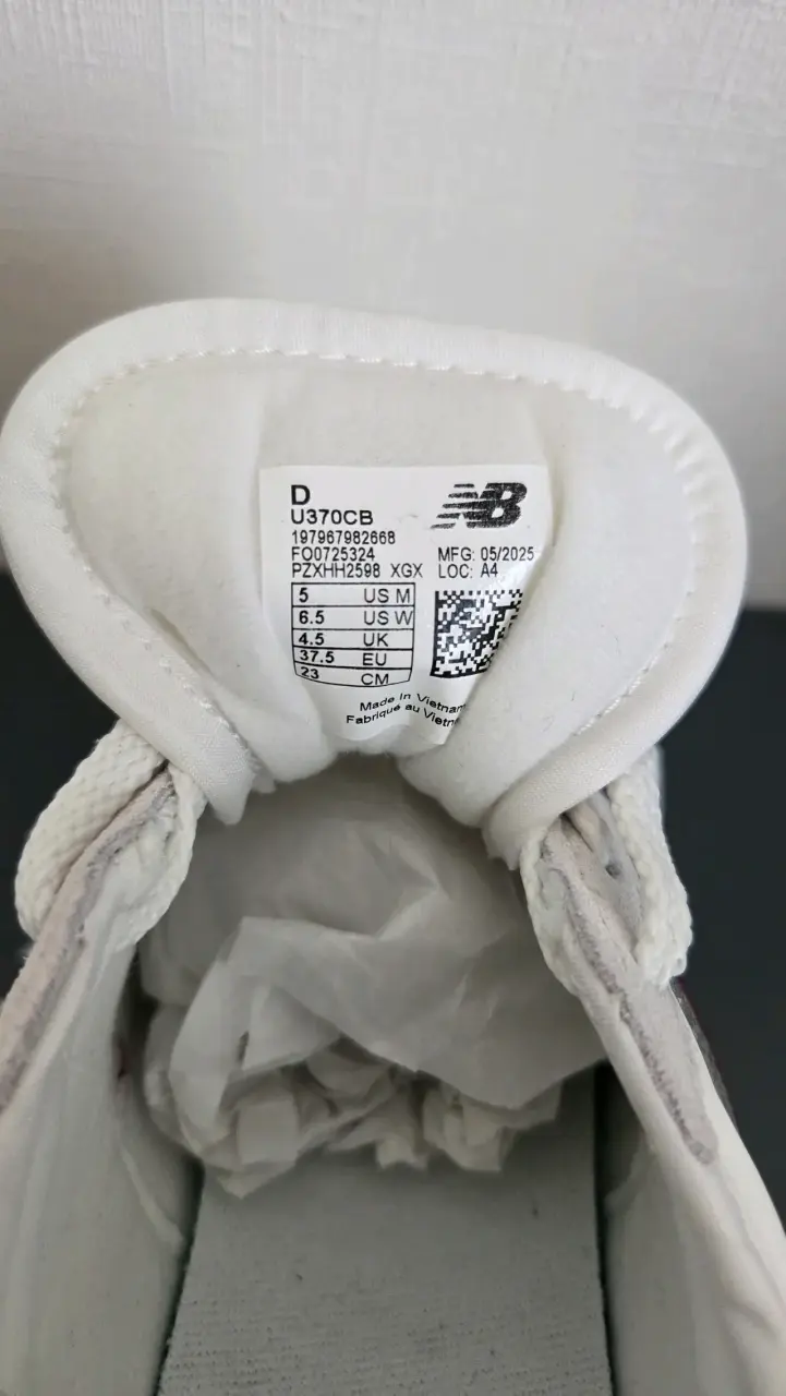 Zapatillas deportivas blancas y burdeos - 5