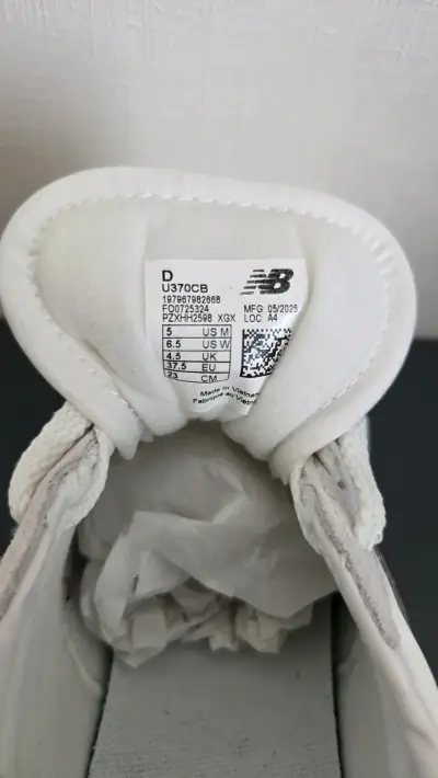 Zapatillas deportivas blancas y burdeos - miniatura 5
