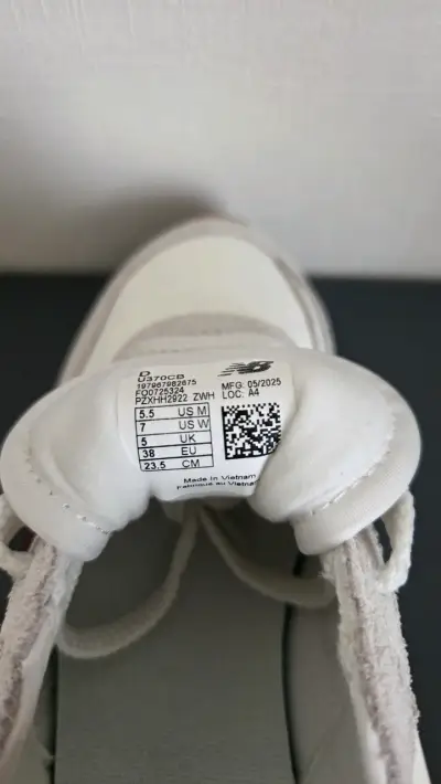 Zapatillas deportivas blancas y burdeos - miniatura 6