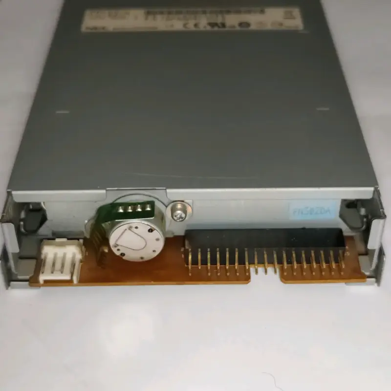 UNIDAD DE DISQUETE NEC FD1231H 3.5 PULGADAS - 3