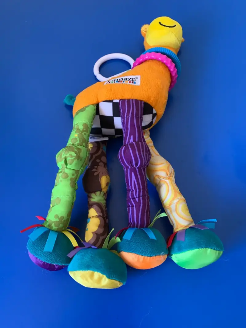 Juguete de peluche Lamaze jirafa para bebé - 2