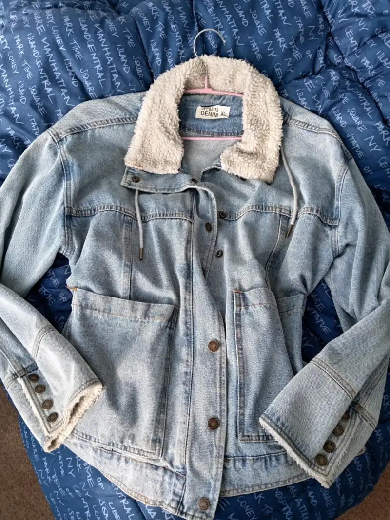 Chaqueta de mezclilla con forro de borrego - 1