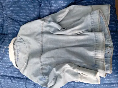 Chaqueta de mezclilla con forro de borrego - miniatura 3