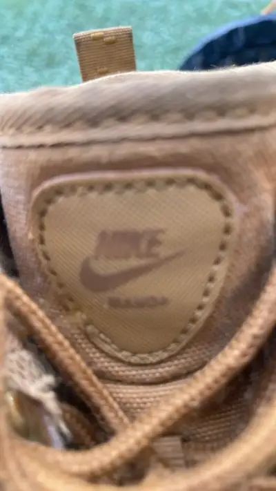 Bototos Nike originales - miniatura 3