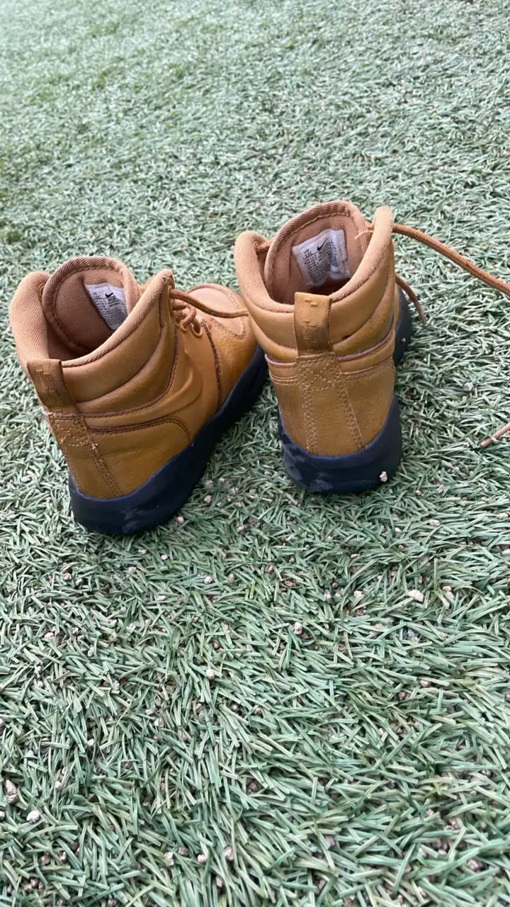 Bototos Nike originales - 5