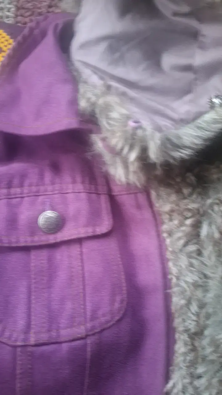 Chaqueta morada con forro de piel sintética - 5