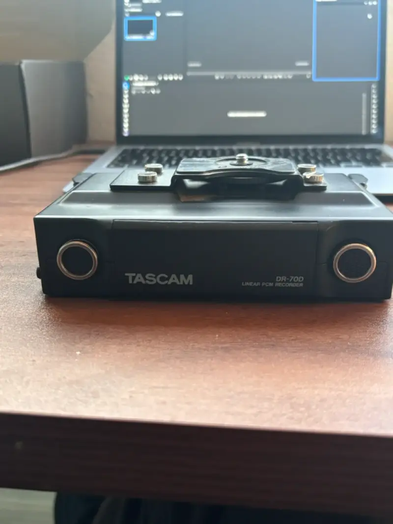Grabadora TASCAM DR 70D - 5