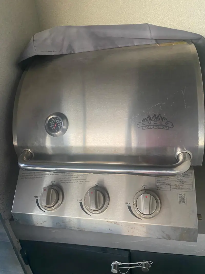 Parrilla a gas empotrable de 3 quemadores - 2
