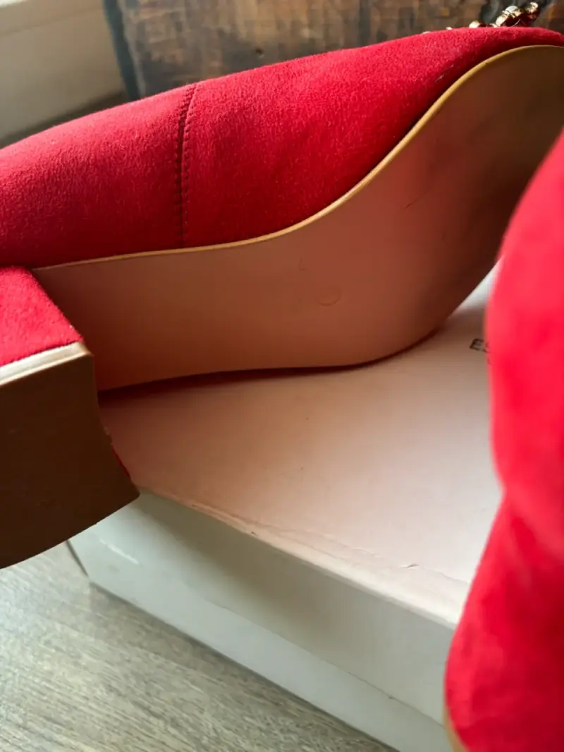 Zapatos de tacón rojo con adorno brillante - 5