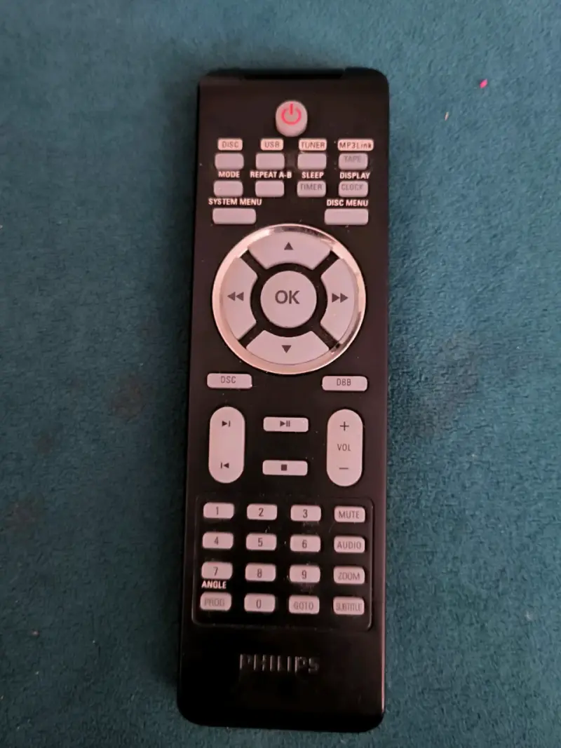 Sistema de sonido Philips con parlantes - 6