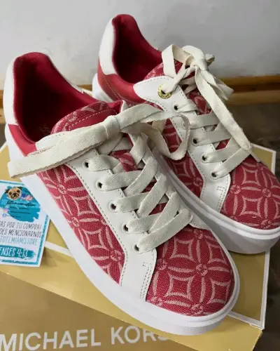 Zapatillas Michael Kors rojas y blancas - miniatura 1