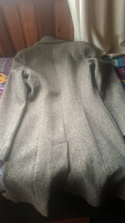Abrigo verde elegante para mujer - miniatura 3