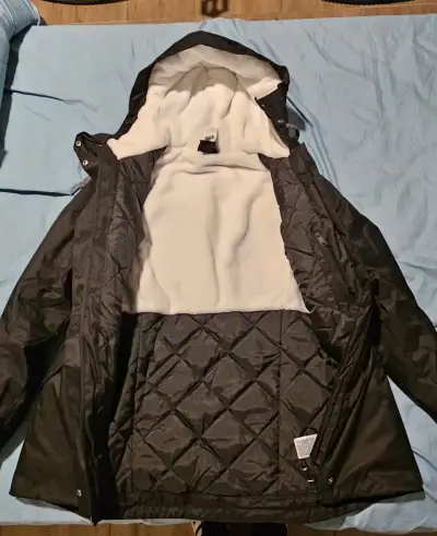 Parka impermeable Quechua negra con capucha - miniatura 2