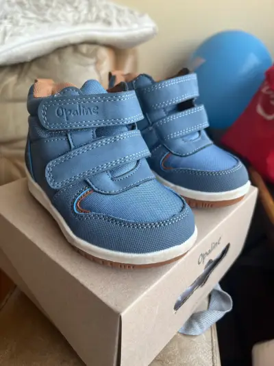 Zapatillas infantiles Opaline azul con velcro - miniatura 1