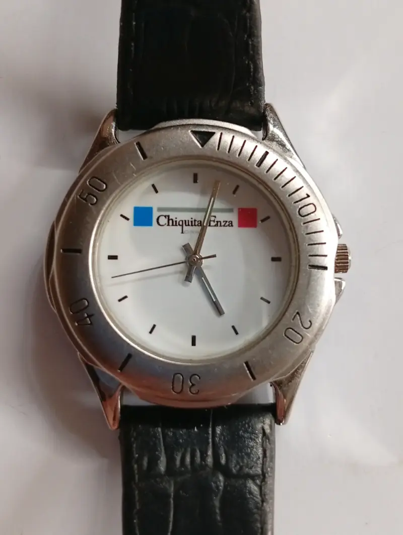Reloj Chiquita Enza clásico con correa negra - 1