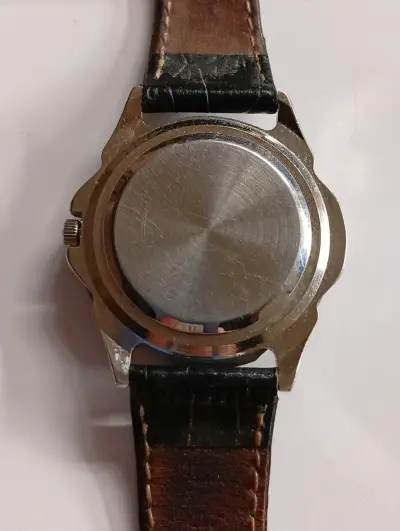 Reloj Chiquita Enza clásico con correa negra - miniatura 2