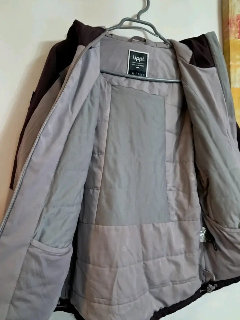 Chaqueta impermeable Lippi gris y negra - 2