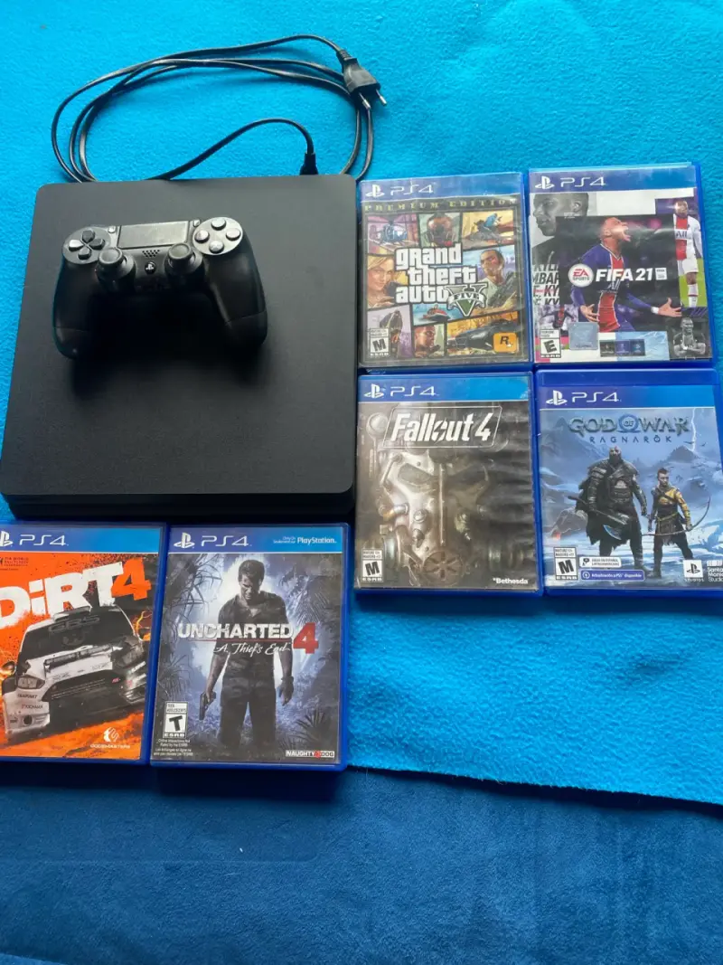 Consola PS4 con juegos incluidos - 2