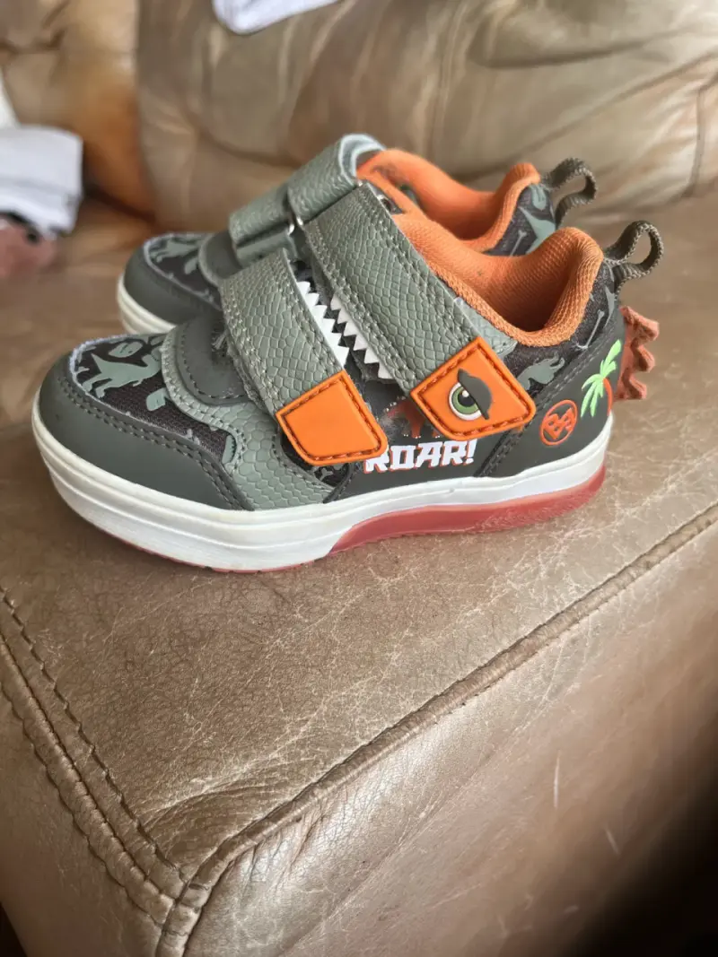 Zapatillas infantiles con luces - 2