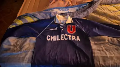 Camiseta U de Chile original Avia de año 1994 - miniatura 3