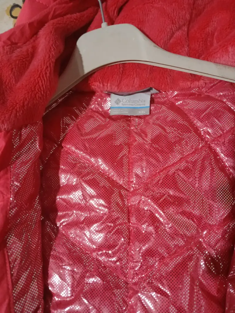 Chaqueta Columbia roja acolchada para invierno - 1