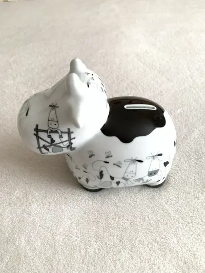 Alcancía de cerámica en forma de vaca - miniatura 1