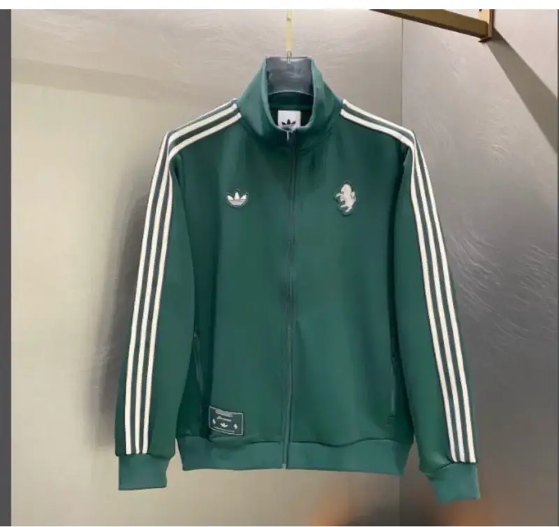 Chaqueta deportiva Adidas Juventus.