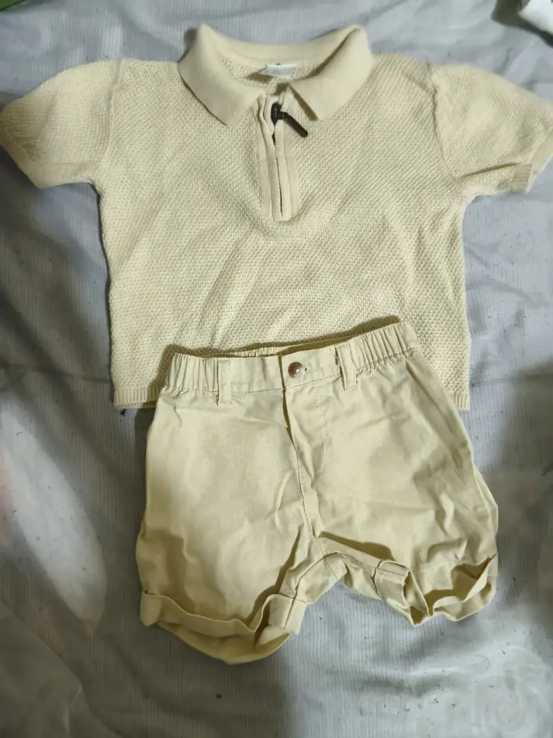 Conjunto infantil beige polo y shorts