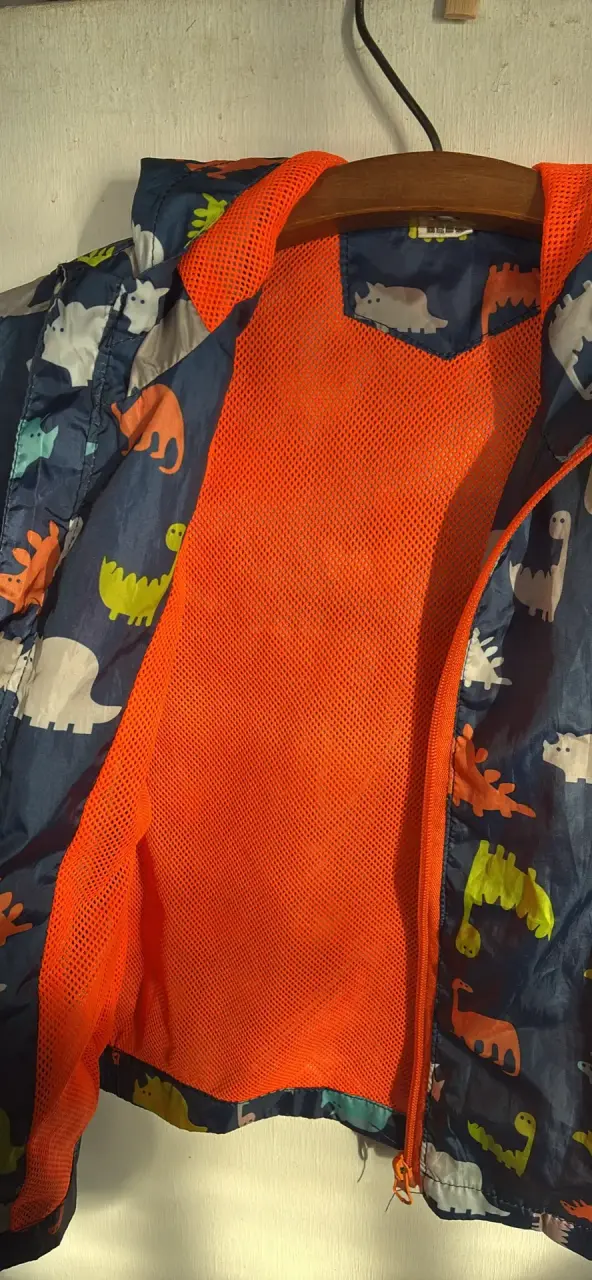 Chaqueta infantil con estampado de dinosaurios - 2