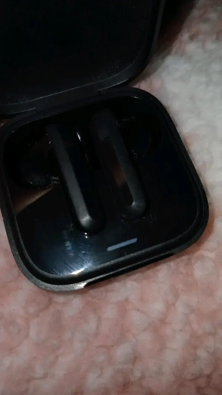 Auriculares inalámbricos con estuche de carga - 3