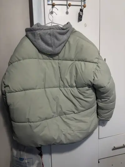 Chaqueta acolchada verde con capucha talla L - miniatura 3