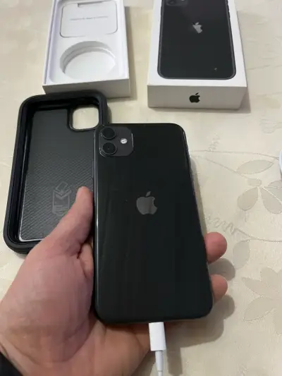 iPhone11 64GB cable original + carcasa - miniatura 2