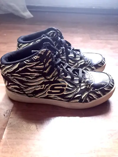Zapatillas Skechers estampado animal - miniatura 1