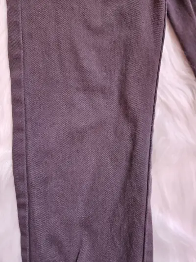 Pantalones de niño color gris con cordón ajustable - miniatura 6