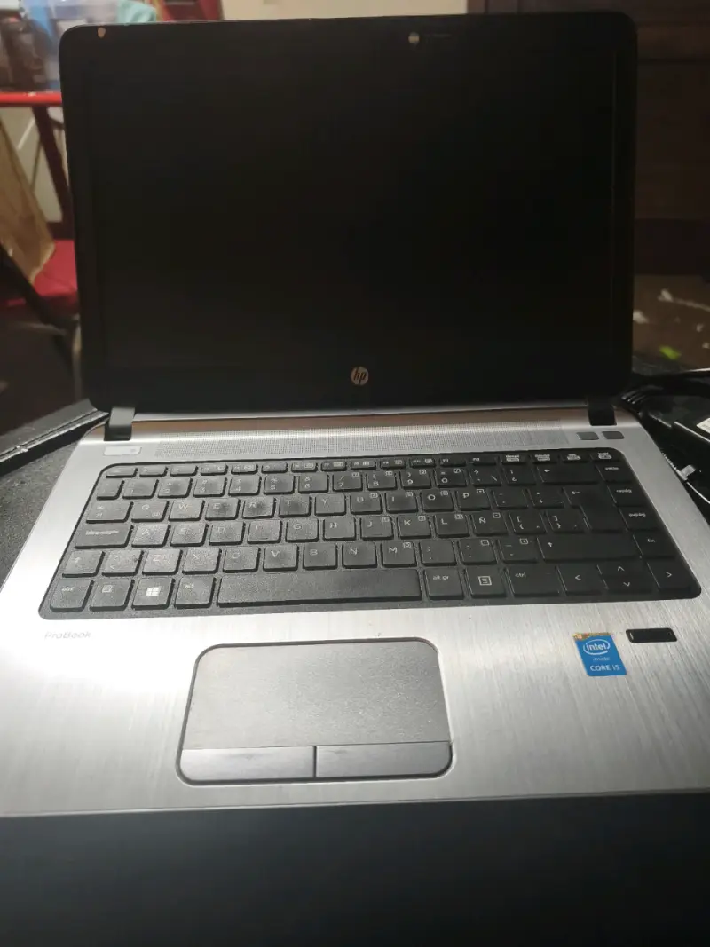 Laptop HP Pavilion en buen estado - 4