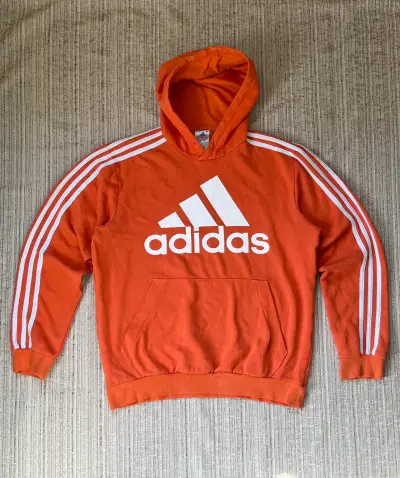 Polerón Adidas naranja con capucha - miniatura 1