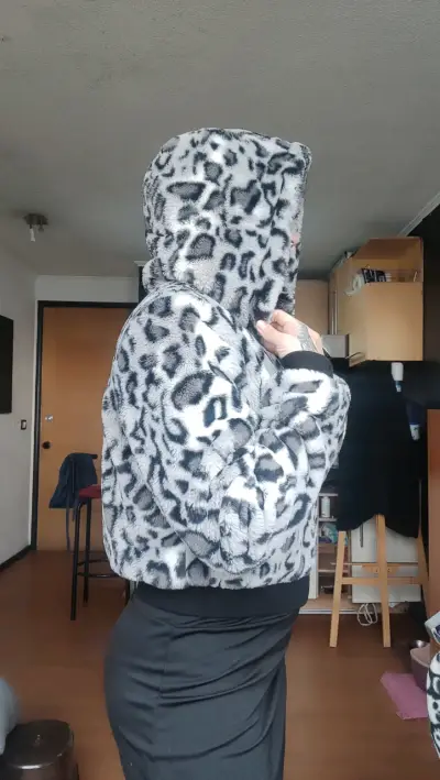 Chaqueta de peluche con capucha estampado animal - miniatura 2