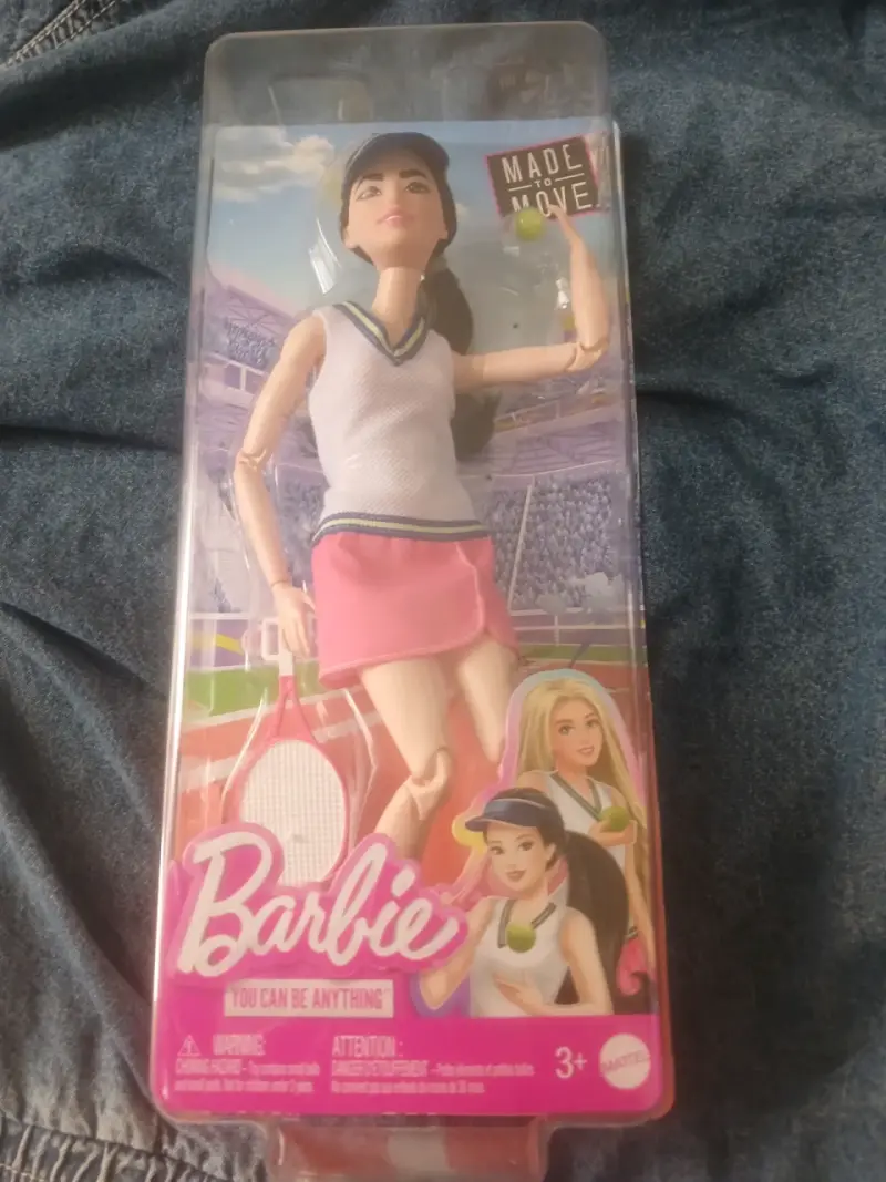 Muñeca Barbie tenista Made to Move