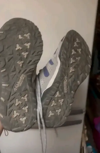 Zapatillas deportivas gris y morado - miniatura 2