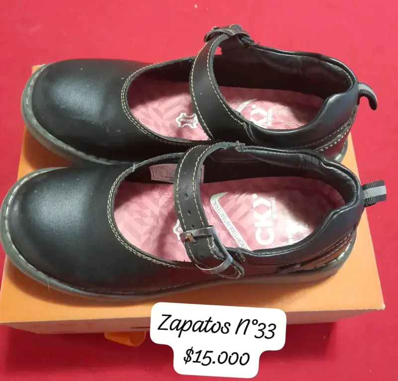 Zapatos escolares negros talla 33